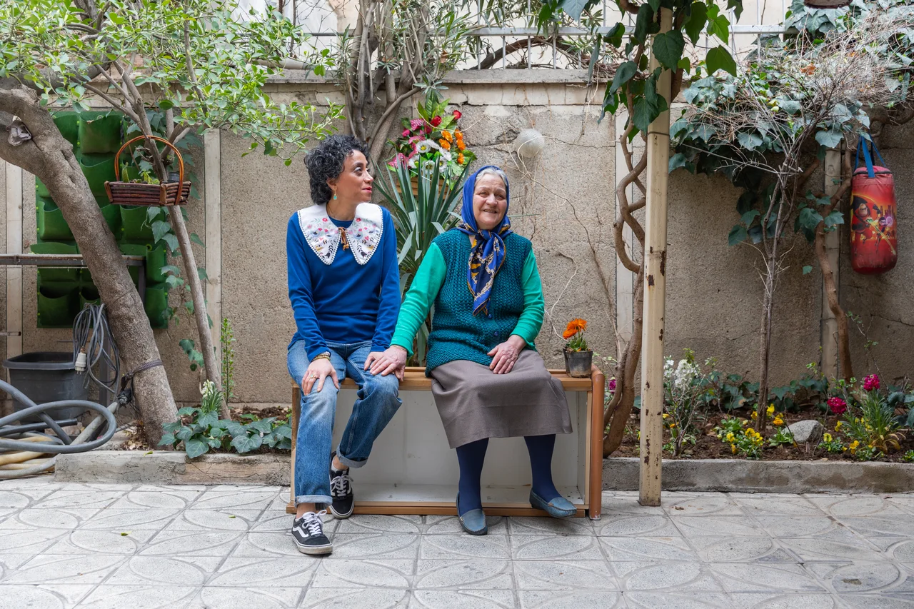 Taherian, family photography by Liko Studio, photo 11 of 13