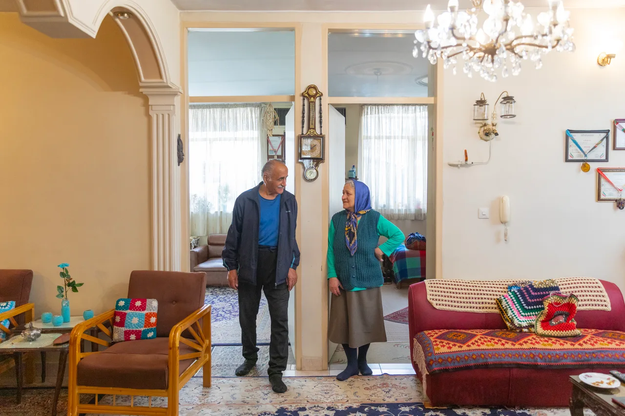 Taherian, family photography by Liko Studio, photo 12 of 13