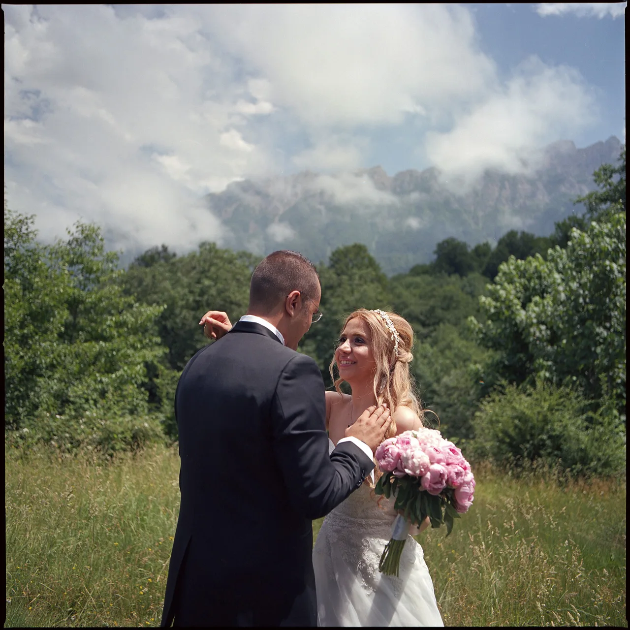 Analog Wedding Photography, wedding photography by Liko Studio, photo 5 of 20