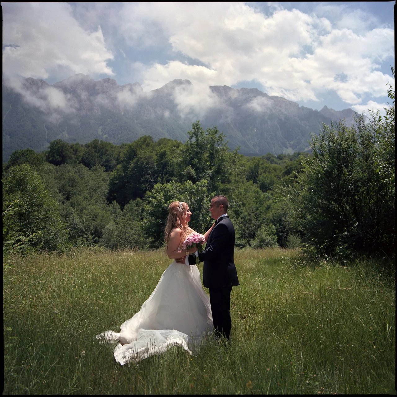 Analog Wedding Photography, wedding photography by Liko Studio, photo 6 of 20